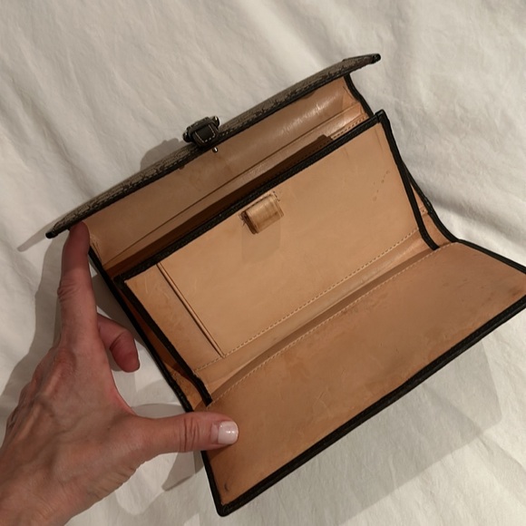 Coach wallet. Purchased NYC 2002 - Picture 3 of 4